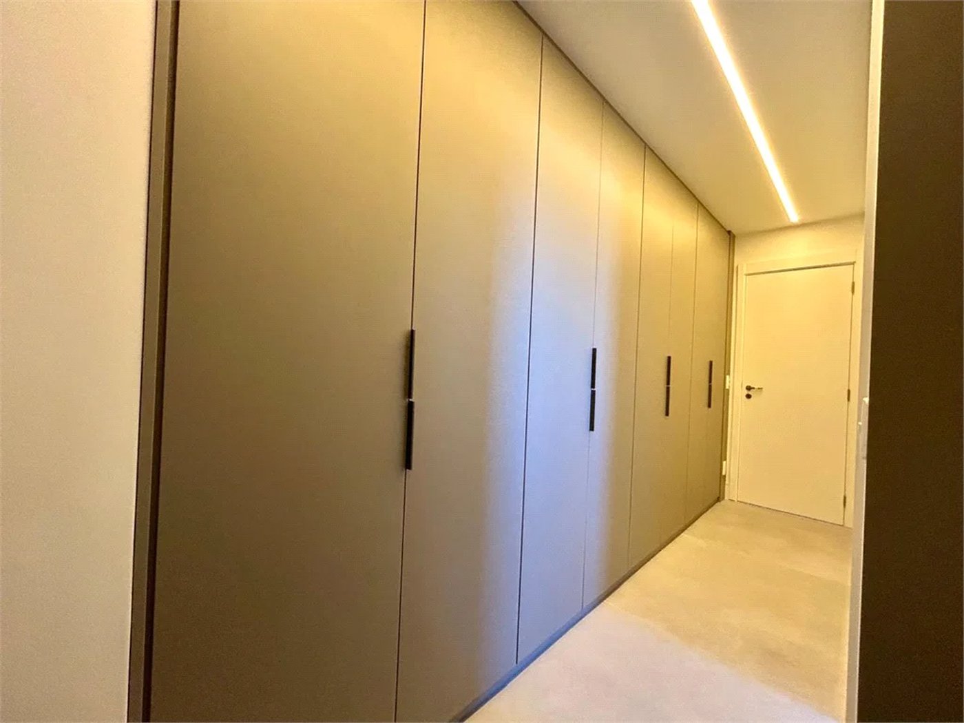 Apartamento à venda com 3 suítes em Santo Amaro, São Paulo, SP