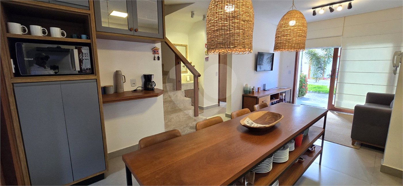 Casa à venda com 3 quartos, sendo 1 suíte, no Centro / Arraial D'ajuda, Porto Seguro, BA