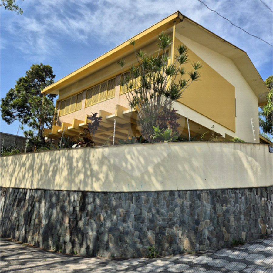 Casa à venda com 4 quartos, sendo 1 suíte, no Centro, Mogi das Cruzes, SP