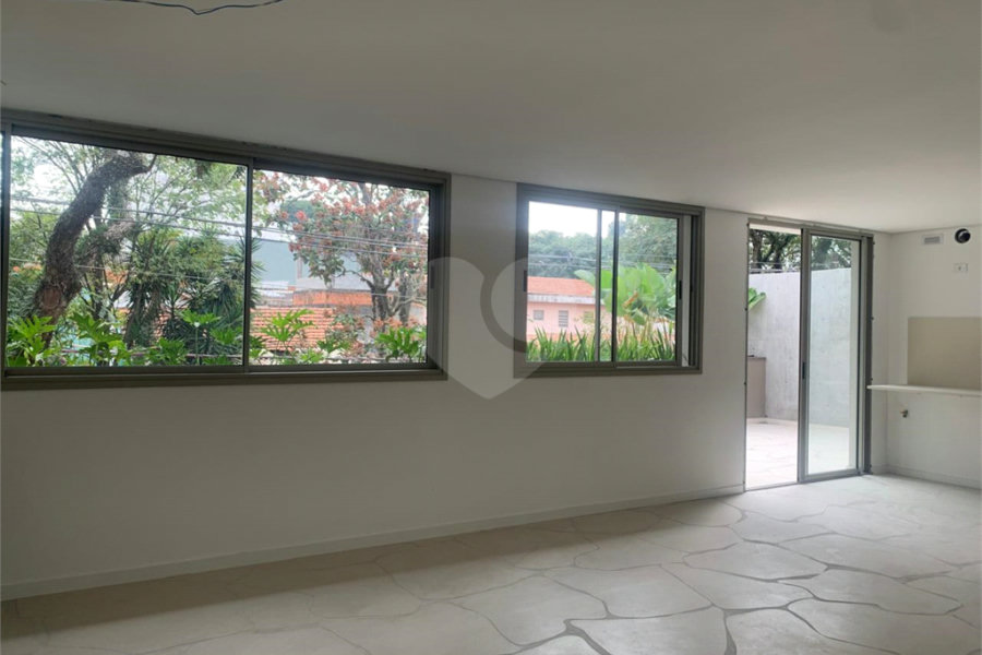 Apartamento à venda com 2 suítes em Alto de Pinheiros, São Paulo, SP