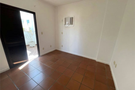 Apartamento com 4 dormitórios à venda, 259 m² por R$ 900.000,00 - Jardim Três Marias - Guarujá/SP