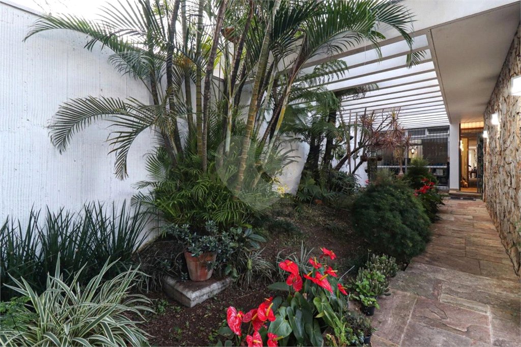 Casa Térrea à venda com 6 quartos, sendo 4 suítes, em Brooklin Paulista, São Paulo, SP