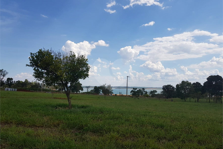 Terreno à venda no condomínio Rivieira de Santa Cristina Iv, Arandu - SP