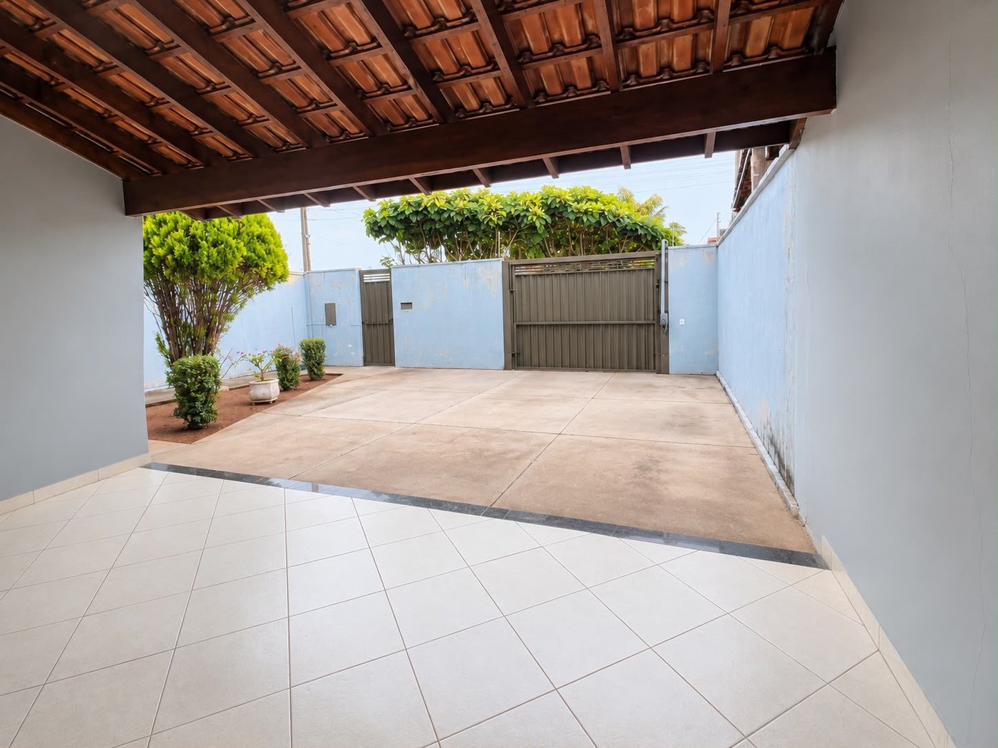 Casa à venda com 4 quartos, sendo 1 suíte,  em Vila Nova, Três Lagoas, MS
