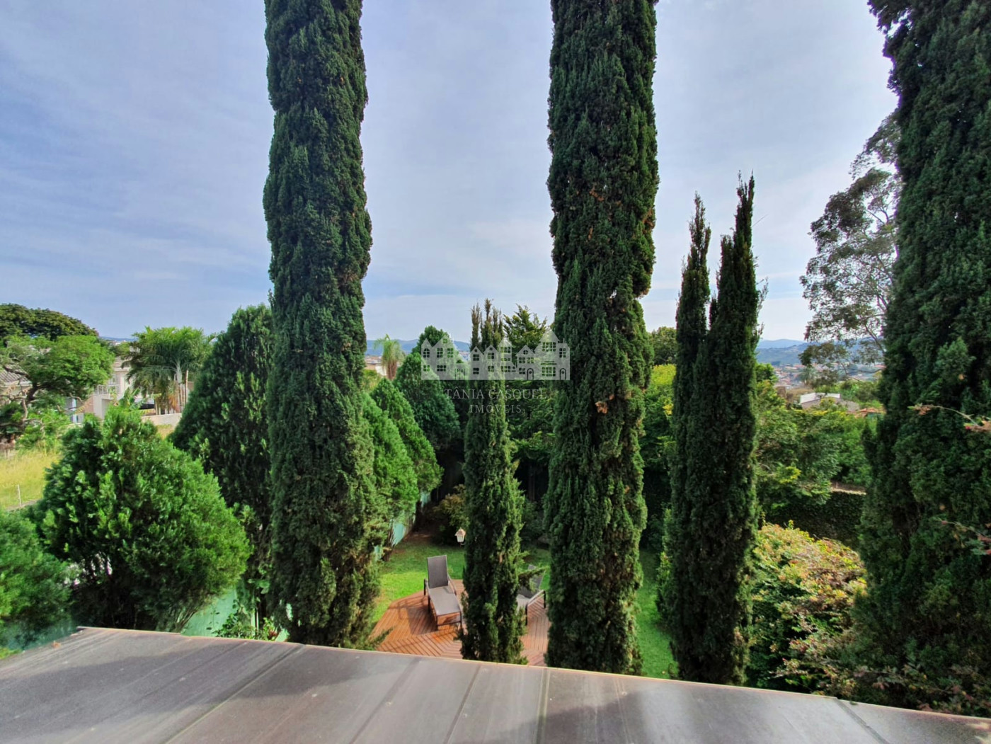 Casa para locação no Jardim Paulista – um refúgio com vista deslumbrante em Atibaia