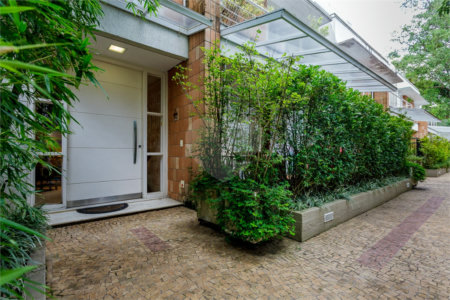 Casa à venda com 4 suítes no condomínio Las Cumbres, São Paulo - SP