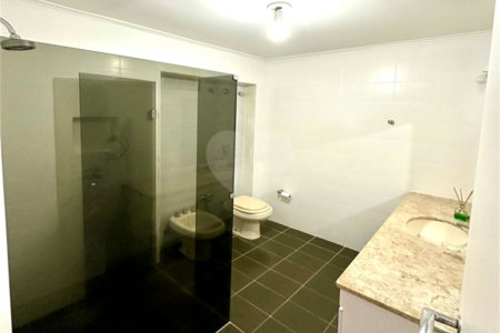Apartamento à venda com 3 quartos, sendo 1 suíte, em Itaim Bibi, São Paulo, SP