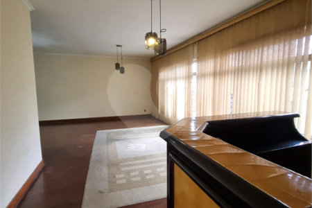 Casa à venda com 3 quartos, sendo 1 suíte,  em Jardim Leonor Mendes de Barros, São Paulo, SP
