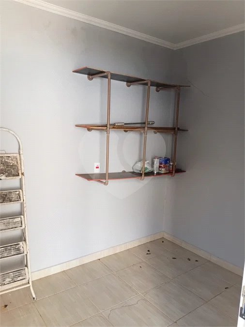 Casa à venda com 3 quartos, sendo 1 suíte,  no condomínio Residencial Eldorado, São Carlos - SP