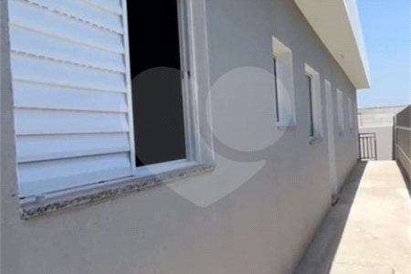 Casa à venda com 2 quartos em Chácara Holiday, Itaquaquecetuba, SP