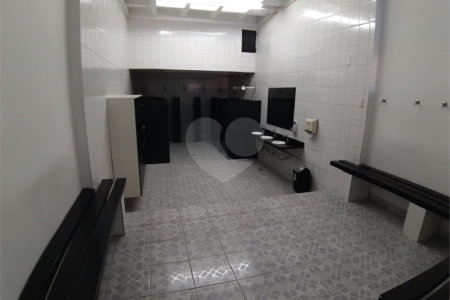 Prédio à venda ou para alugar em Vila Irmãos Arnoni, São Paulo, SP