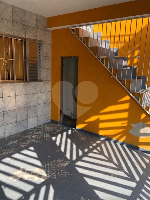 Casa à venda com 3 quartos, sendo 1 suíte, em Jardim Presidente Dutra, Guarulhos, SP