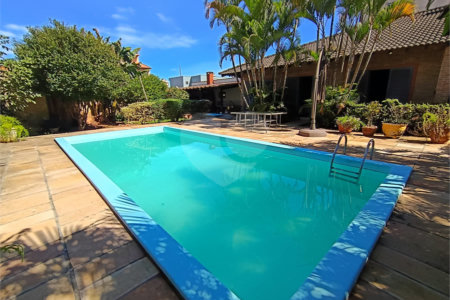 Casa à venda com 3 quartos, sendo 2 suítes,  em Vila Mogilar, Mogi das Cruzes, SP