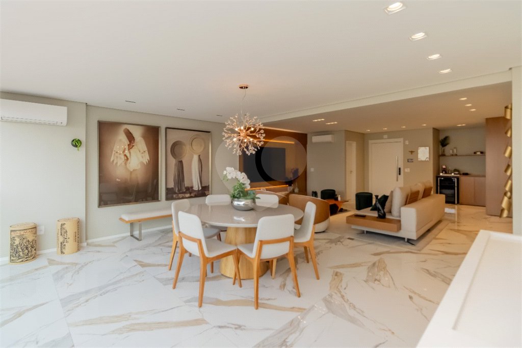 Apartamento à venda com 3 suítes em Vila Mascote, São Paulo, SP