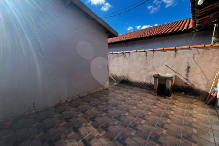 Casa à venda com 3 quartos, sendo 1 suíte,  em Vila Barth, Itapetininga, SP