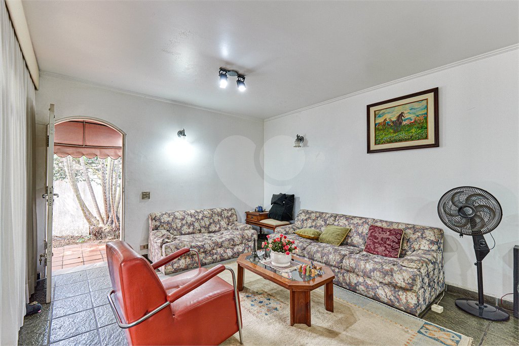 Casa Térrea à venda com 4 quartos, sendo 1 suíte,  em Jardim Prudência, São Paulo, SP