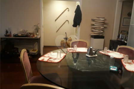 Apartamento à venda com 3 quartos, sendo 1 suíte, em Real Parque, São Paulo, SP