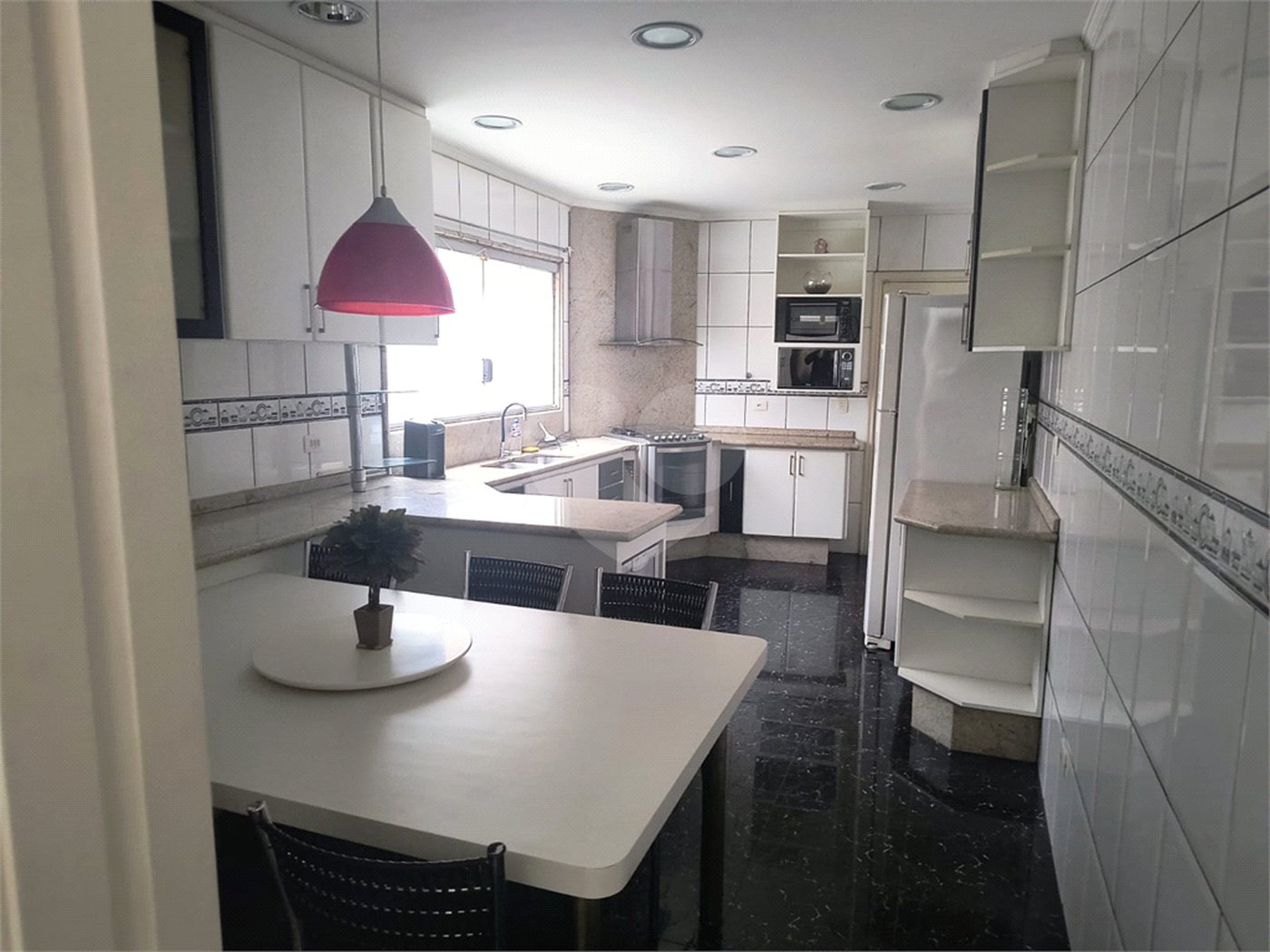 Sobrado à venda com 3 quartos, sendo 1 suíte,  em Vila Palmeiras, São Paulo, SP