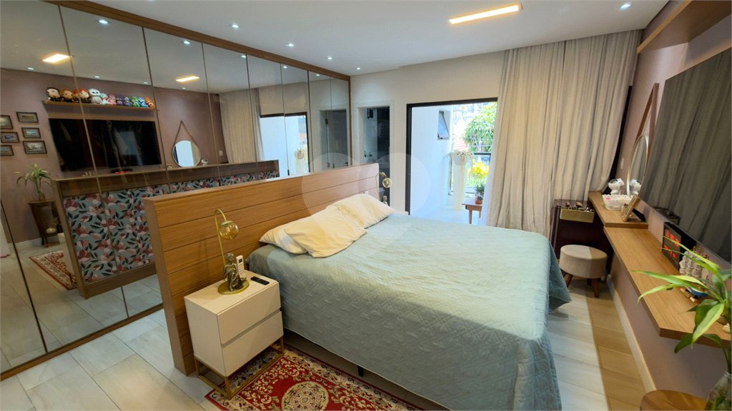 Sobrado à venda com 3 quartos, sendo 1 suíte, em Vila Paulicéia, São Paulo, SP