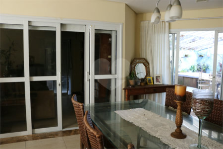 Casa à venda com 3 suítes no condomínio Piemonte Residenziale, Vinhedo - SP