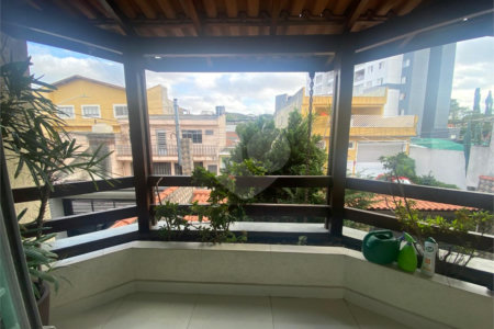 Casa à venda com 3 suítes em Vila Carrão, São Paulo, SP