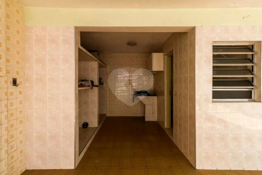 Sobrado à venda com 3 quartos em Vila Carrão, São Paulo, SP
