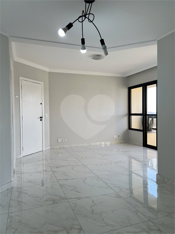Apartamento à venda com 2 quartos, sendo 1 suíte, em Vila Roma, Itu, SP