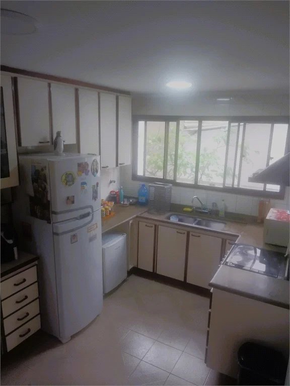 Apartamento à venda com 3 quartos, sendo 1 suíte, em Real Parque, São Paulo, SP