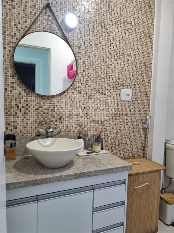 Apartamento à venda com 2 quartos em Moema, São Paulo, SP