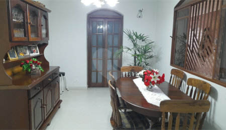 Sobrado à venda com 3 quartos, sendo 2 suítes,  em Santana, São Paulo, SP
