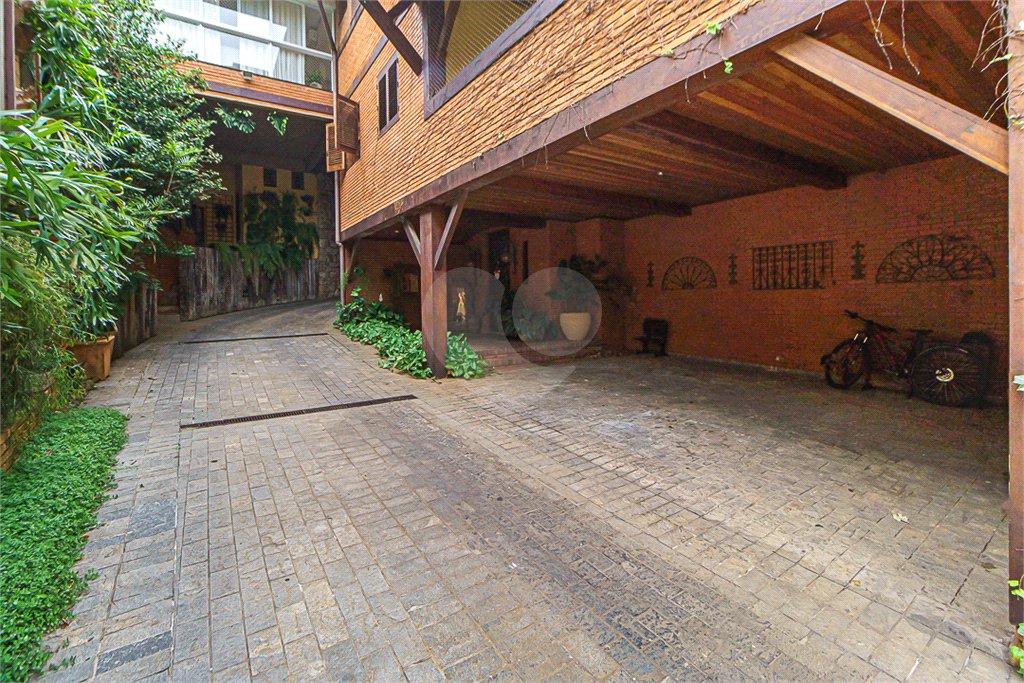 Casa à venda com 5 suítes em Jardim Morumbi, São Paulo, SP