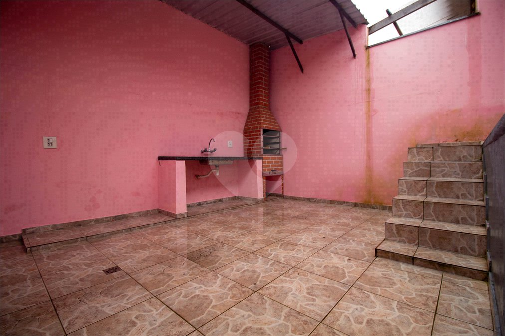 Casa à venda com 2 quartos em Reneville, Mairinque, SP