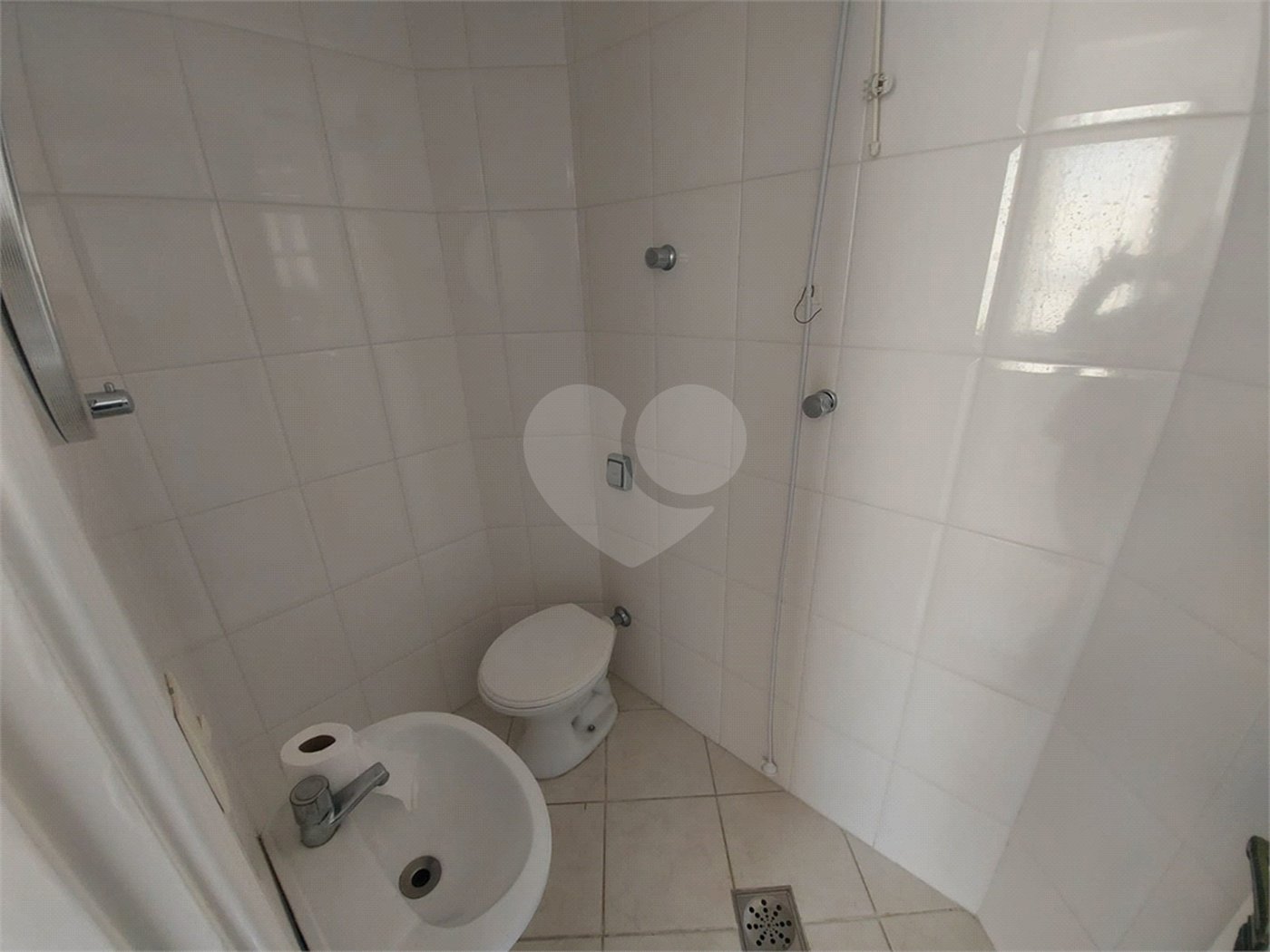 Apartamento à venda com 3 quartos, sendo 1 suíte, em Sumaré, São Paulo, SP