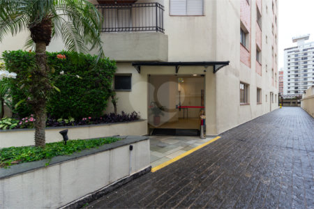 Cobertura à venda com 3 quartos, sendo 1 suíte,  em Pinheiros, São Paulo, SP