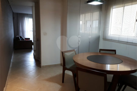 Sobrado à venda com 3 quartos, sendo 1 suíte, em Jardim Ester, São Paulo, SP
