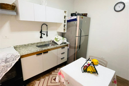 Casa à venda com 4 quartos, sendo 1 suíte,  em Jardim Stella, Santo André, SP
