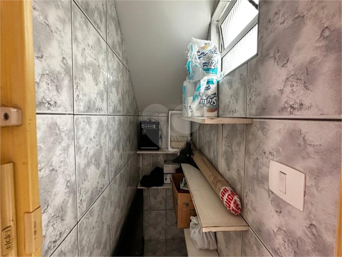 Sobrado à venda com 4 quartos, sendo 1 suíte, em Wanel Ville, Sorocaba, SP