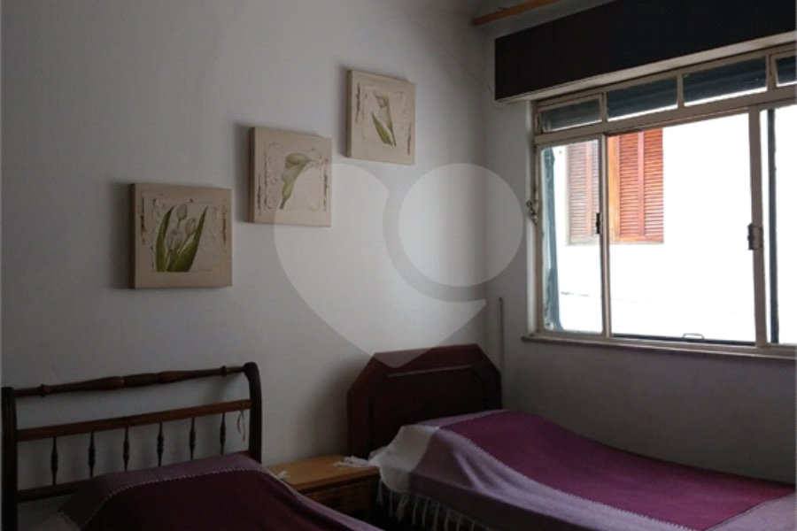 Sobrado à venda com 4 quartos em Sumaré, São Paulo, SP
