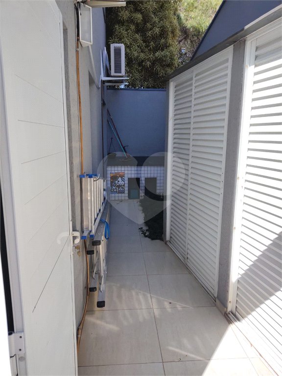 Casa à venda com 3 quartos, sendo 1 suíte,  no condomínio Residencial Jardim das Palmeiras, Vinhedo - SP