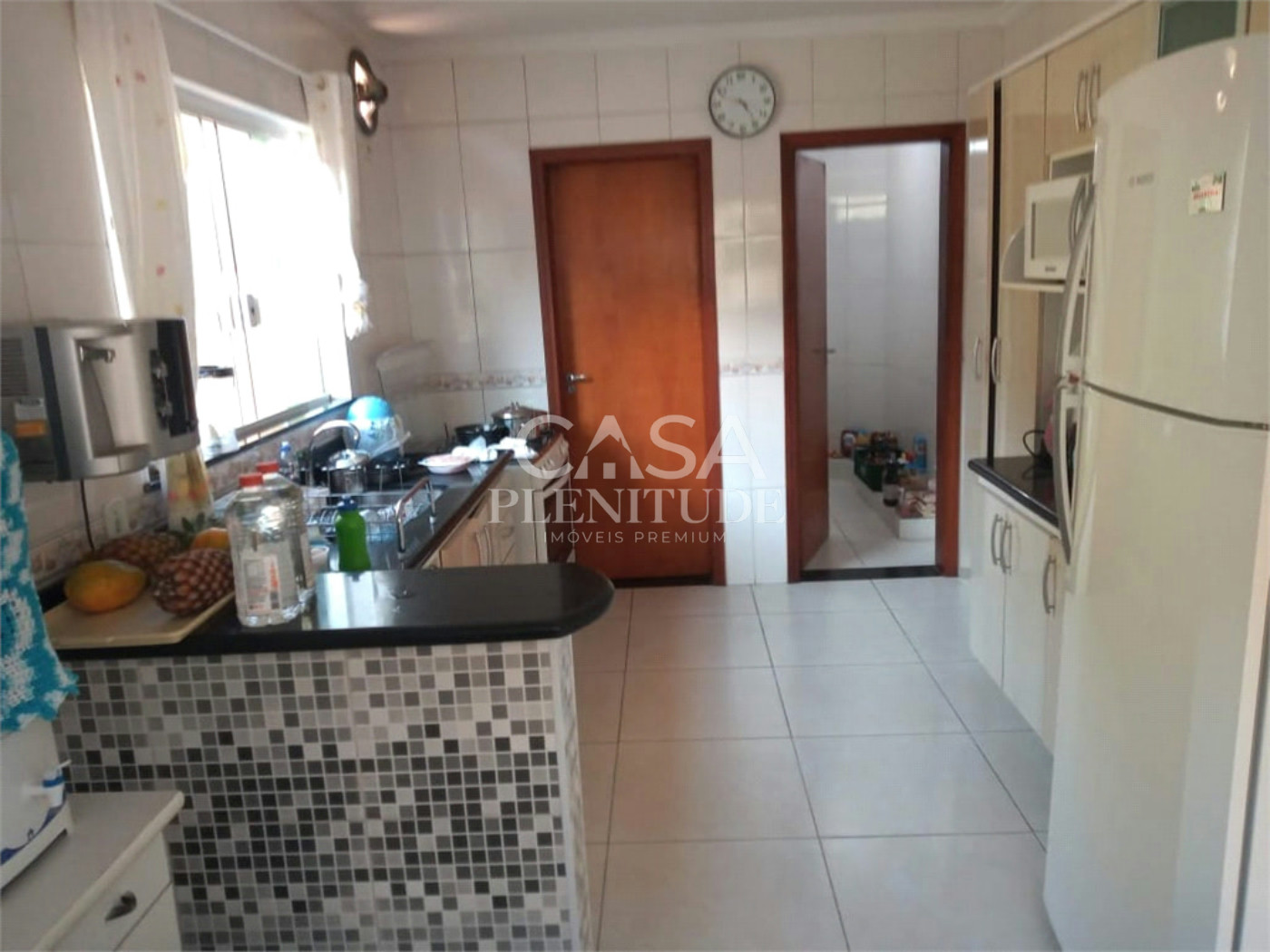 Sobrado à venda com 3 quartos, sendo 1 suíte,  em Wanel Ville, Sorocaba, SP