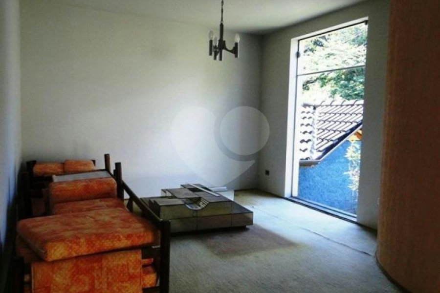 Sobrado à venda com 3 quartos, sendo 1 suíte, em Tremembé, São Paulo, SP