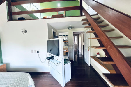 Casa à venda com 8 quartos, sendo 7 suítes, em Barra da Tijuca, Rio de Janeiro, RJ