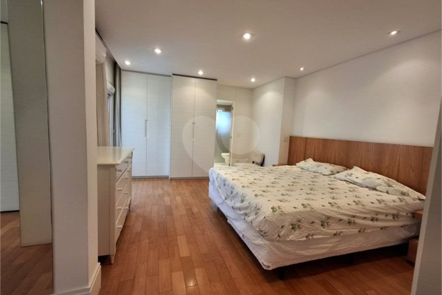 Apartamento à venda com 4 quartos, sendo 3 suítes, em Santana, São Paulo, SP