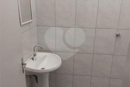 Sobrado à venda com 3 quartos, sendo 1 suíte, em Alto da Boa Vista, São Paulo, SP