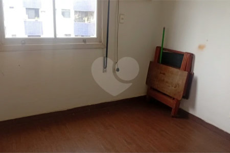 Apartamento à venda no Boqueirão, 3 quartos (2 suítes), garagem