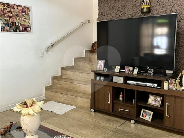 Sobrado à venda com 3 quartos em Santana, São Paulo, SP