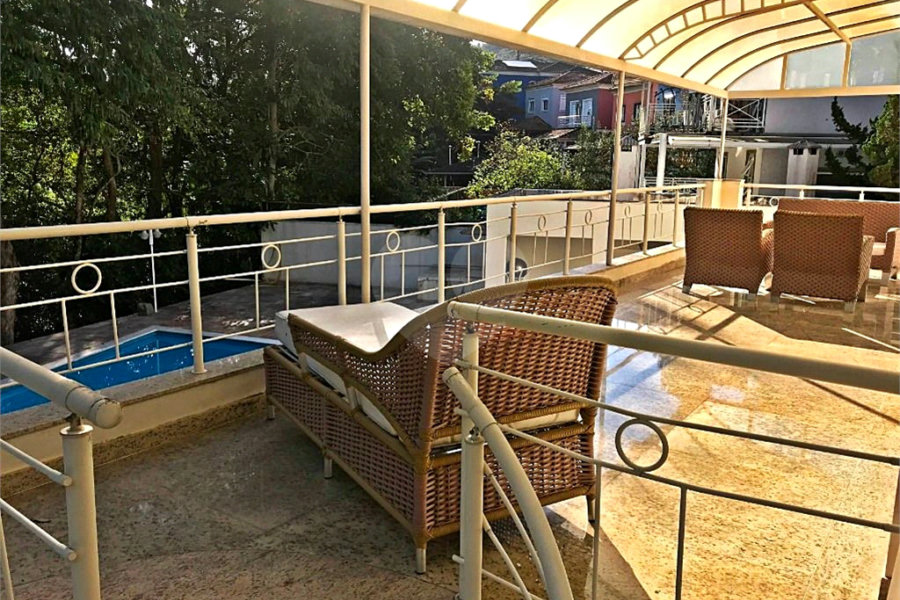Casa à venda com 4 suítes em Horto Florestal, São Paulo, SP