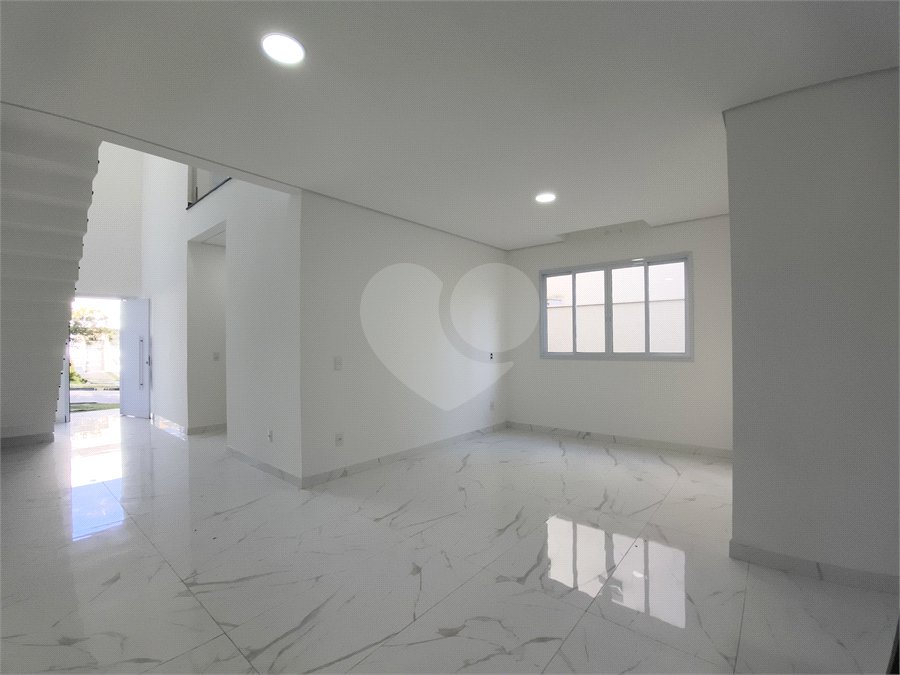 Casa à venda com 3 suítes no condomínio Terras de São Francisco, Sorocaba - SP