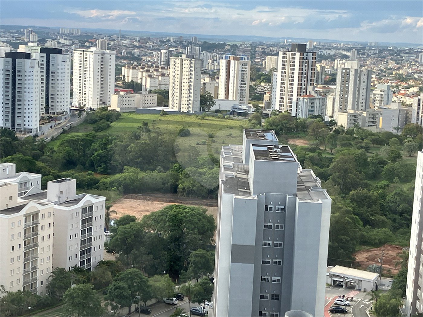 Apartamento à venda com 1 suíte em Parque Campolim, Sorocaba, SP