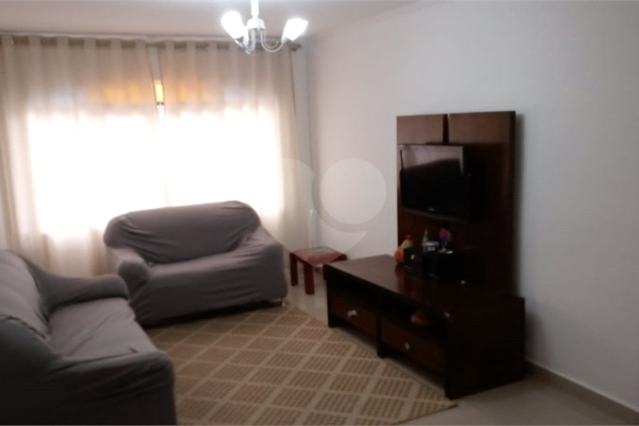 Sobrado à venda com 3 quartos, sendo 1 suíte, em Vila Nova Cachoeirinha, São Paulo, SP